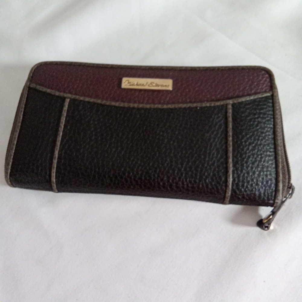 Michael Stevens Black Burgundy Pebbled Zip Around Continental Wallet Gold Logo